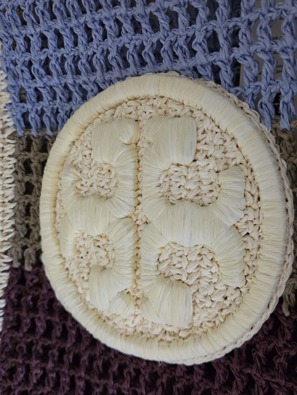 Tory Burch Ella Crochet Straw Clutch VERY RARE COLOR - Picture 8 of 8